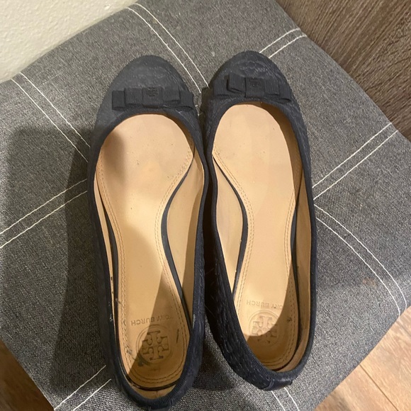 Classic Tory Burch navy flats 8.5 - Picture 4 of 6
